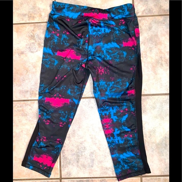 NEIMAN MARCUS Yoga/Pilates Pant - Picture 2 of 6